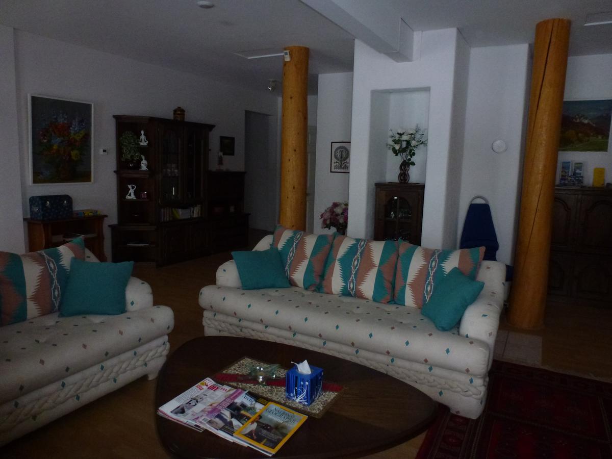 Little Black Bear Lodge/B&B Bridge Lake Esterno foto